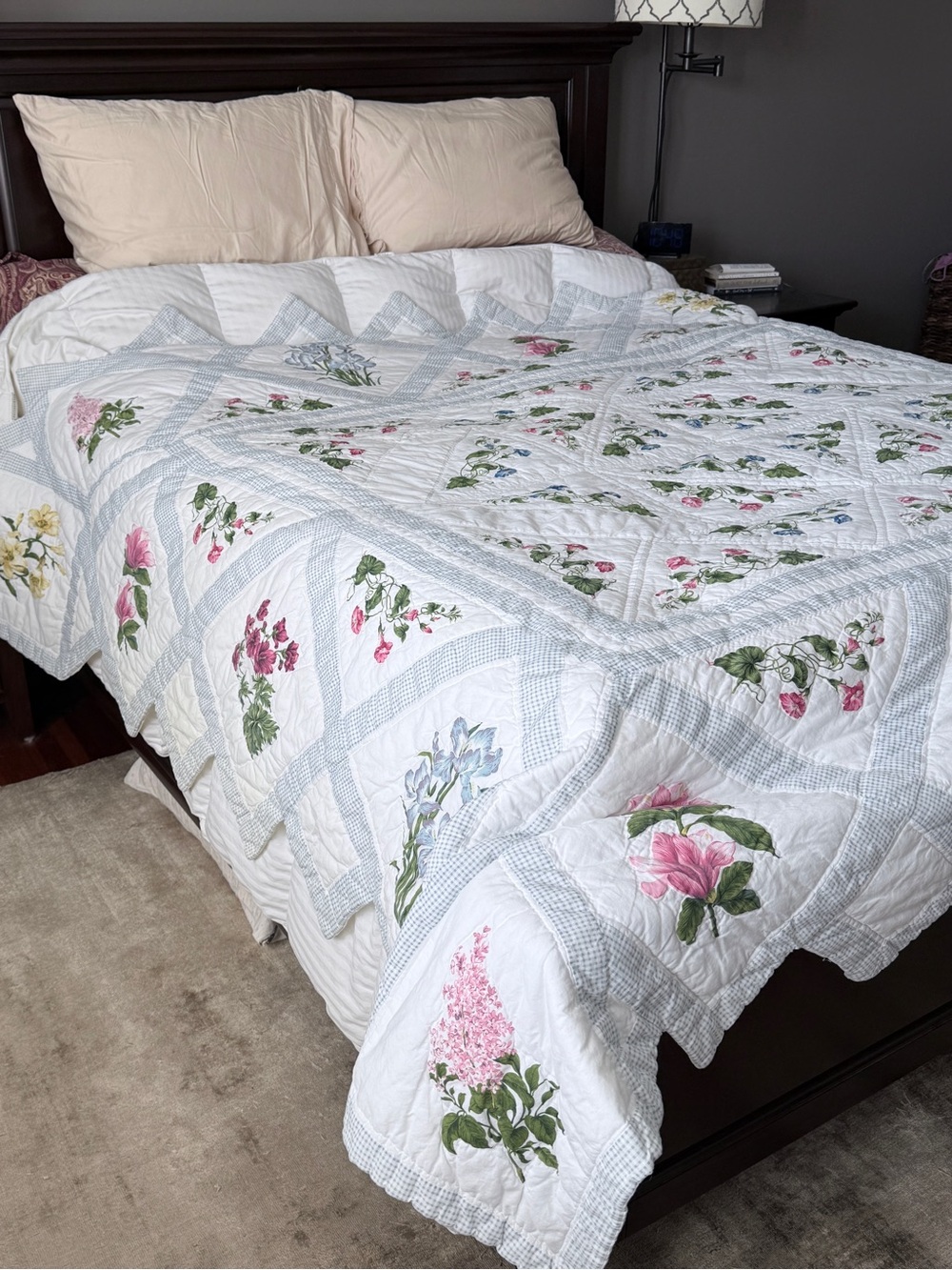 Blue Floral Diamond-Edge Quilt Queen Size